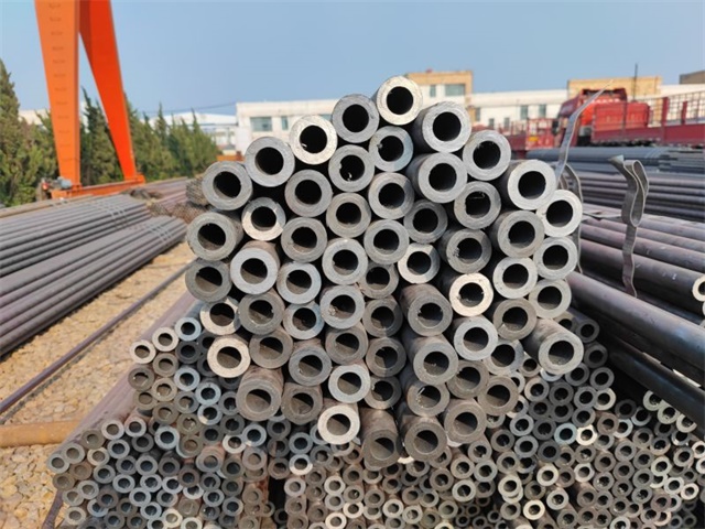 重庆16Mn小口径无缝钢管